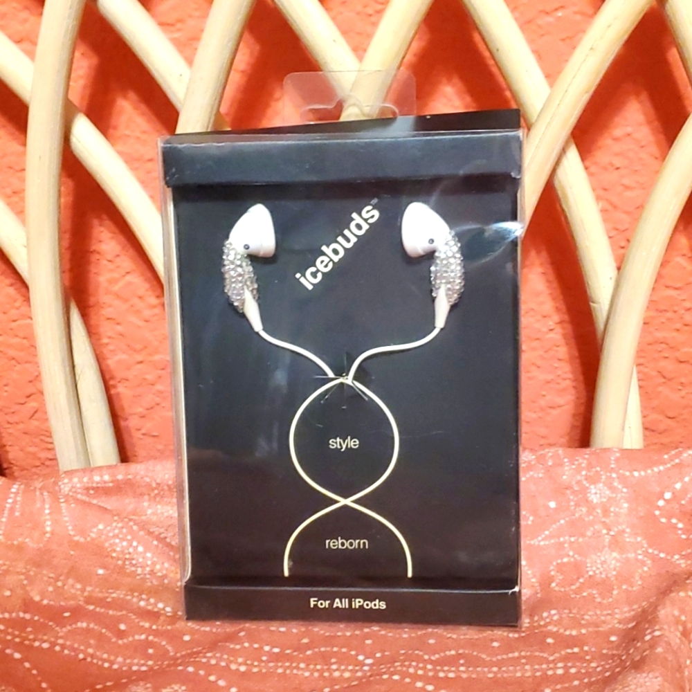 NIB Best Brands Icebuds White with Swarovski Crystals